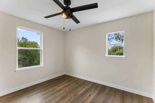 1909 S Pine ST, Georgetown, TX 78626