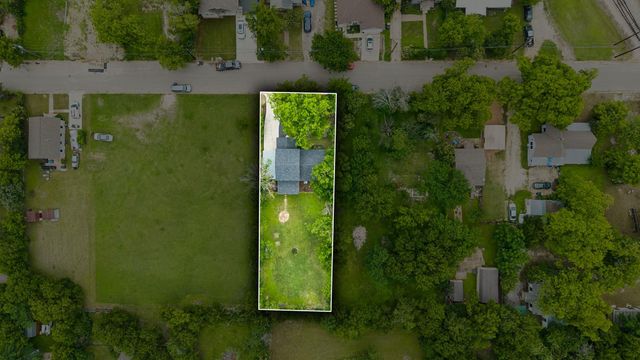 1909 S Pine ST, Georgetown, TX 78626