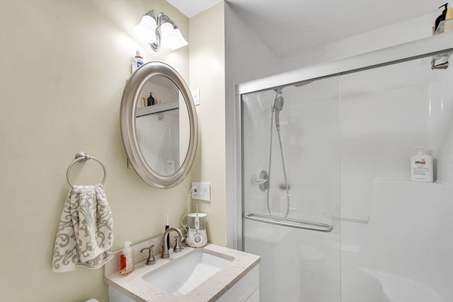 34 N Main St 3, Natick, MA 01760