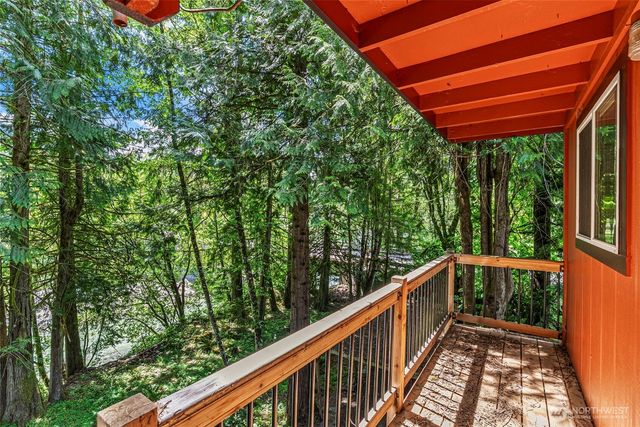 1701 Tower Road, Castle Rock, WA 98611