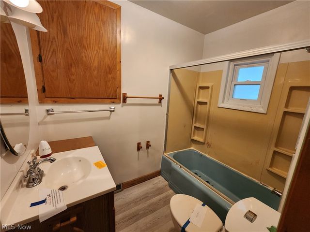 429 Comstock Street NW, Warren, OH 44483