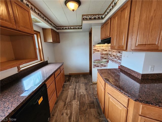 429 Comstock Street NW, Warren, OH 44483