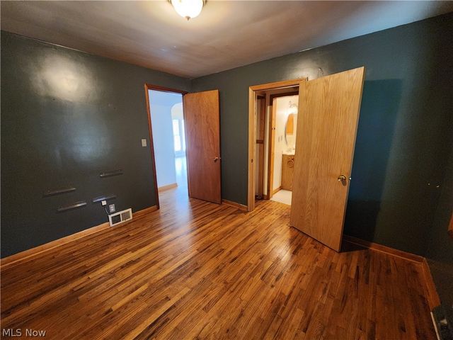 429 Comstock Street NW, Warren, OH 44483