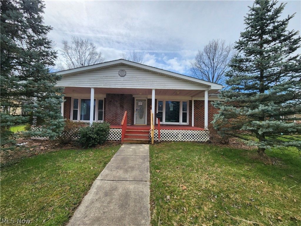 429 Comstock Street NW, Warren, OH 44483