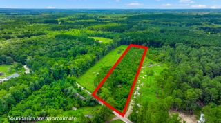 220 Harmony Hall Lane, Round O, SC 29474