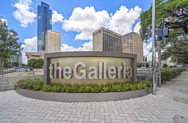 3505 Sage Road 2206, Houston, TX 77056