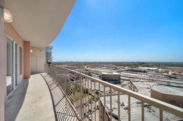 3505 Sage Road 2206, Houston, TX 77056