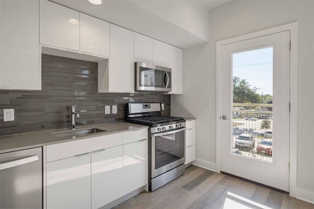 1800 E 4th ST 205, Austin, TX 78702