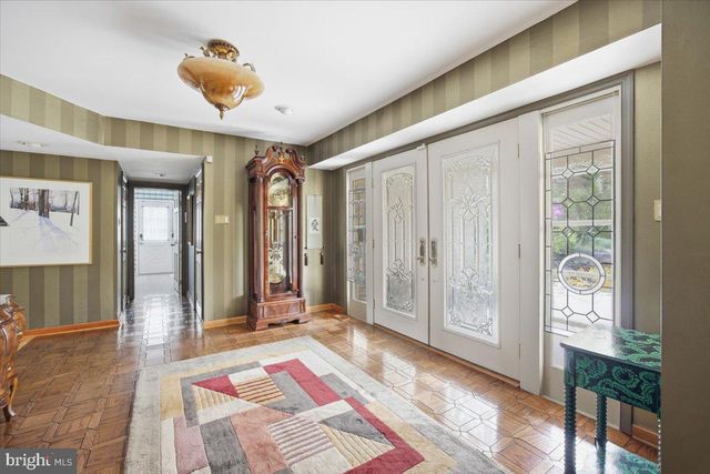 516 FIRESIDE CIR, Cherry Hill, NJ 08003