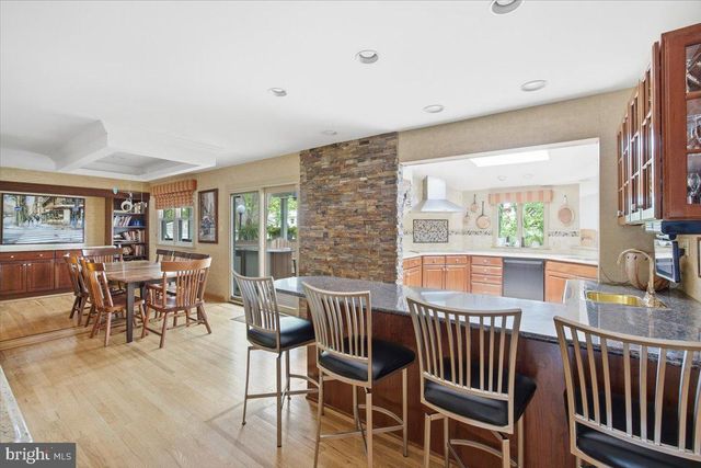 516 FIRESIDE CIR, Cherry Hill, NJ 08003