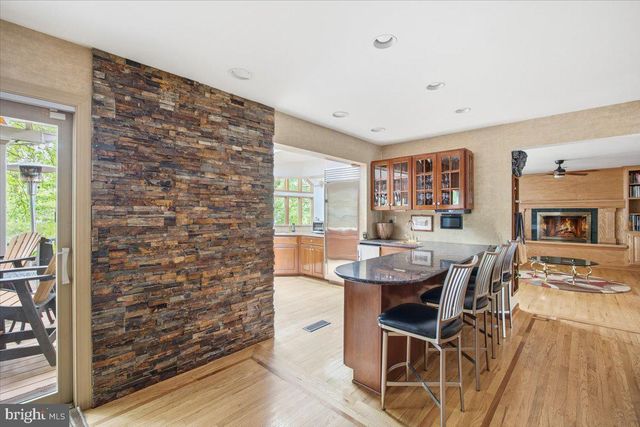 516 FIRESIDE CIR, Cherry Hill, NJ 08003