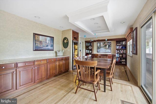 516 FIRESIDE CIR, Cherry Hill, NJ 08003