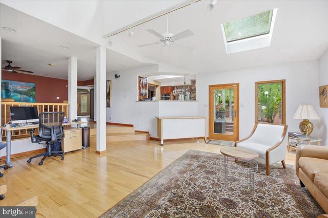 516 FIRESIDE CIR, Cherry Hill, NJ 08003