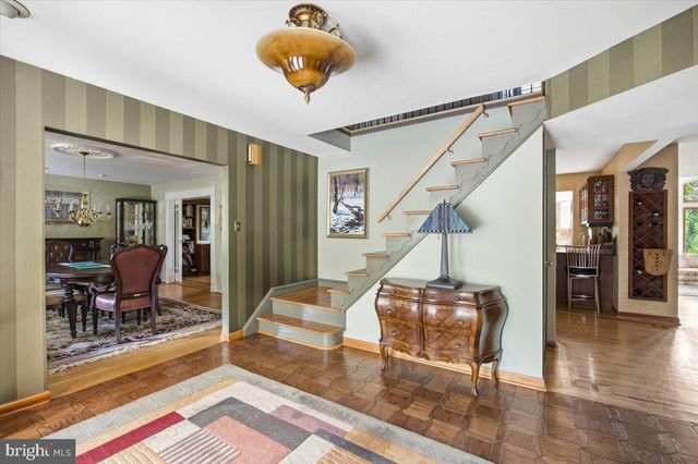 516 FIRESIDE CIR, Cherry Hill, NJ 08003