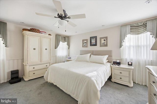 516 FIRESIDE CIR, Cherry Hill, NJ 08003