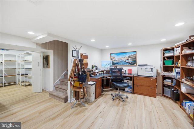 516 FIRESIDE CIR, Cherry Hill, NJ 08003