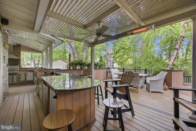 516 FIRESIDE CIR, Cherry Hill, NJ 08003