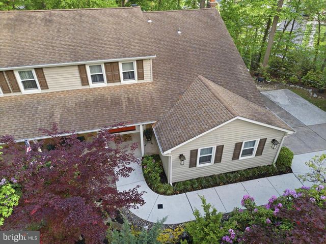 516 FIRESIDE CIR, Cherry Hill, NJ 08003