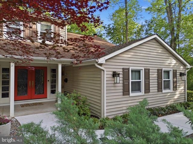 516 FIRESIDE CIR, Cherry Hill, NJ 08003