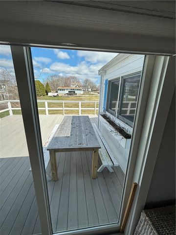 53 Bayberry Road, Narragansett, RI 02882