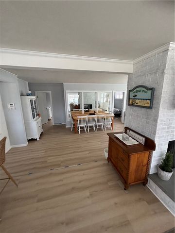 53 Bayberry Road, Narragansett, RI 02882