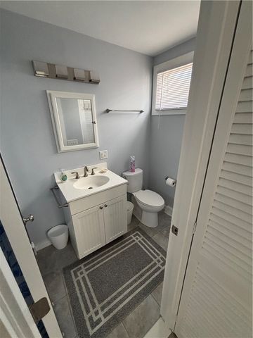 53 Bayberry Road, Narragansett, RI 02882