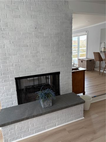 53 Bayberry Road, Narragansett, RI 02882