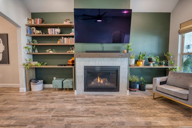 151 Bedingfeld, Shavano Park, TX 78231