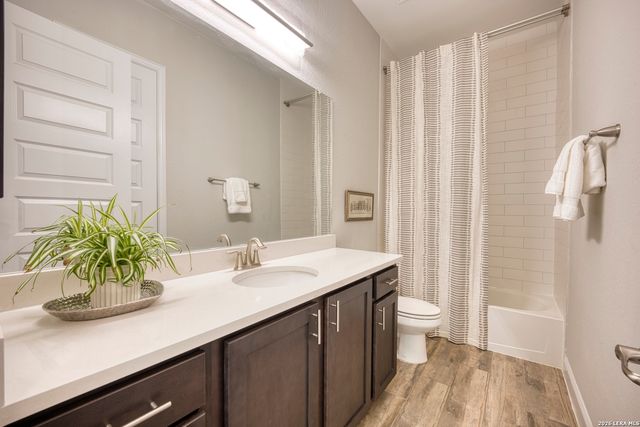 151 Bedingfeld, Shavano Park, TX 78231