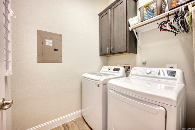 151 Bedingfeld, Shavano Park, TX 78231