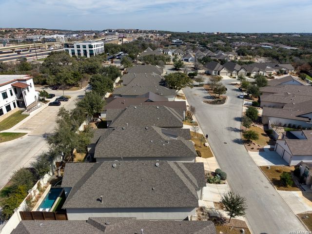 151 Bedingfeld, Shavano Park, TX 78231