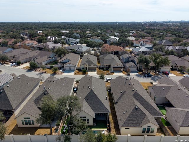 151 Bedingfeld, Shavano Park, TX 78231