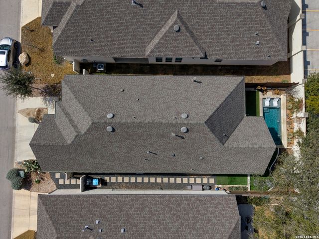 151 Bedingfeld, Shavano Park, TX 78231