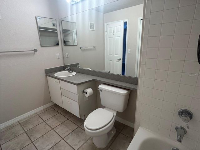 8939 LATREC AVENUE 1312, Orlando, FL 32819