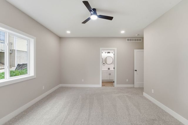 1421 Pioneer Road, Des Moines, IA 50320