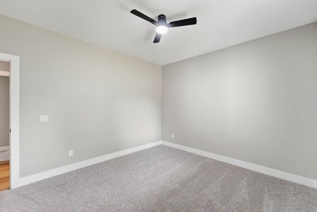 1421 Pioneer Road, Des Moines, IA 50320