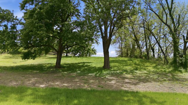 1421 Pioneer Road, Des Moines, IA 50320