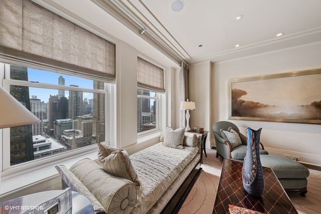 159 E Walton Place 28A, Chicago, IL 60611