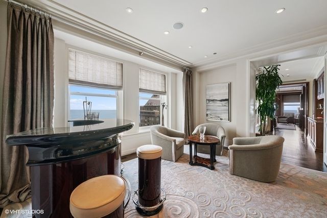 159 E Walton Place 28A, Chicago, IL 60611
