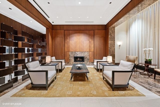 159 E Walton Place 28A, Chicago, IL 60611