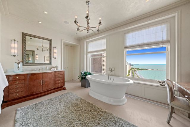 159 E Walton Place 28A, Chicago, IL 60611