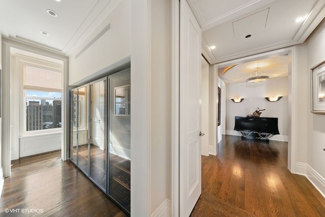 159 E Walton Place 28A, Chicago, IL 60611
