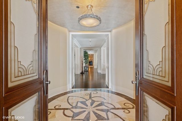 159 E Walton Place 28A, Chicago, IL 60611
