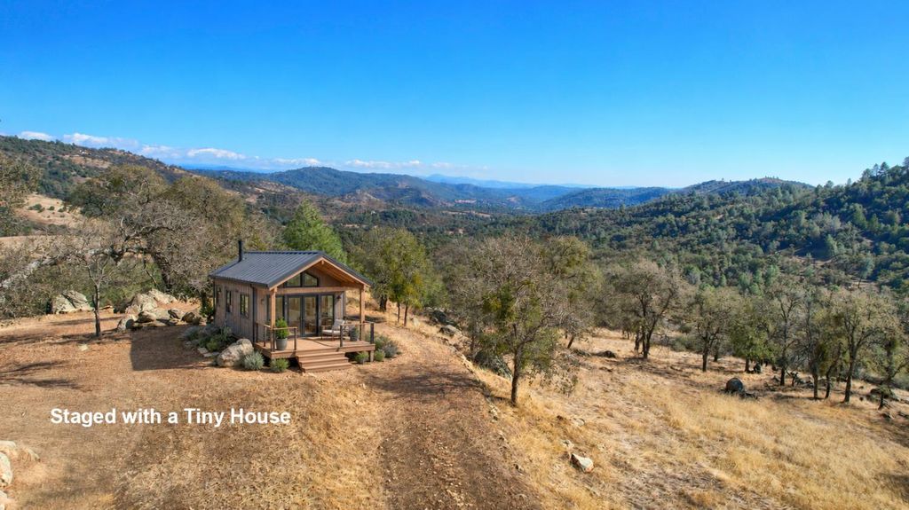 Image 1 of property listing at 5616 Gold Creek Lane, Mariposa, CA 95338
