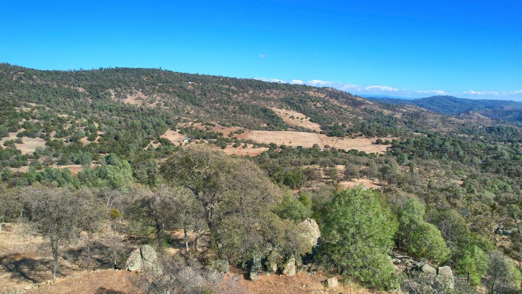 Image 25 of property listing at 5616 Gold Creek Lane, Mariposa, CA 95338