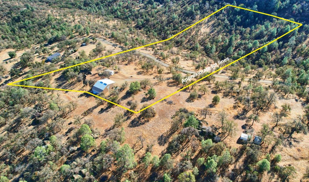 Image 27 of property listing at 5616 Gold Creek Lane, Mariposa, CA 95338