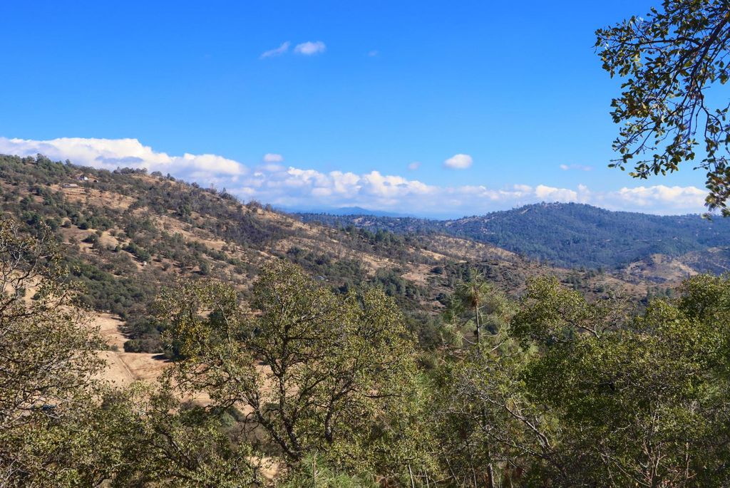 Image 34 of property listing at 5616 Gold Creek Lane, Mariposa, CA 95338
