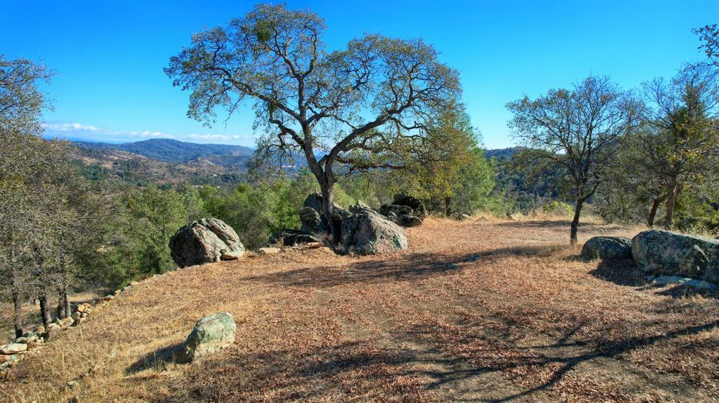 Image 38 of property listing at 5616 Gold Creek Lane, Mariposa, CA 95338