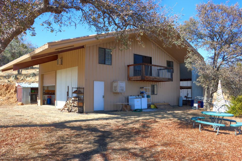 Image 4 of property listing at 5616 Gold Creek Lane, Mariposa, CA 95338