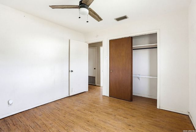 126 Howerton, San Antonio, TX 78223